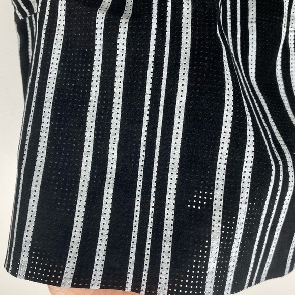 ASOS Black and White Striped Crop Top Leather Sleeveless Size 0 - Picture 3 of 7